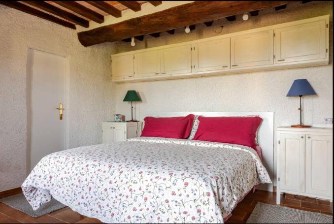 Apartment Iesa *